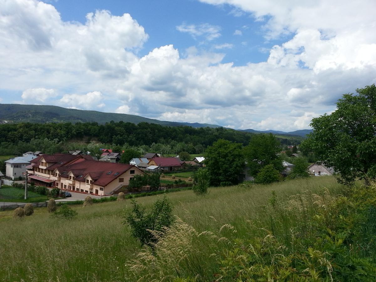 Hotel Martisorul Качика Экстерьер фото