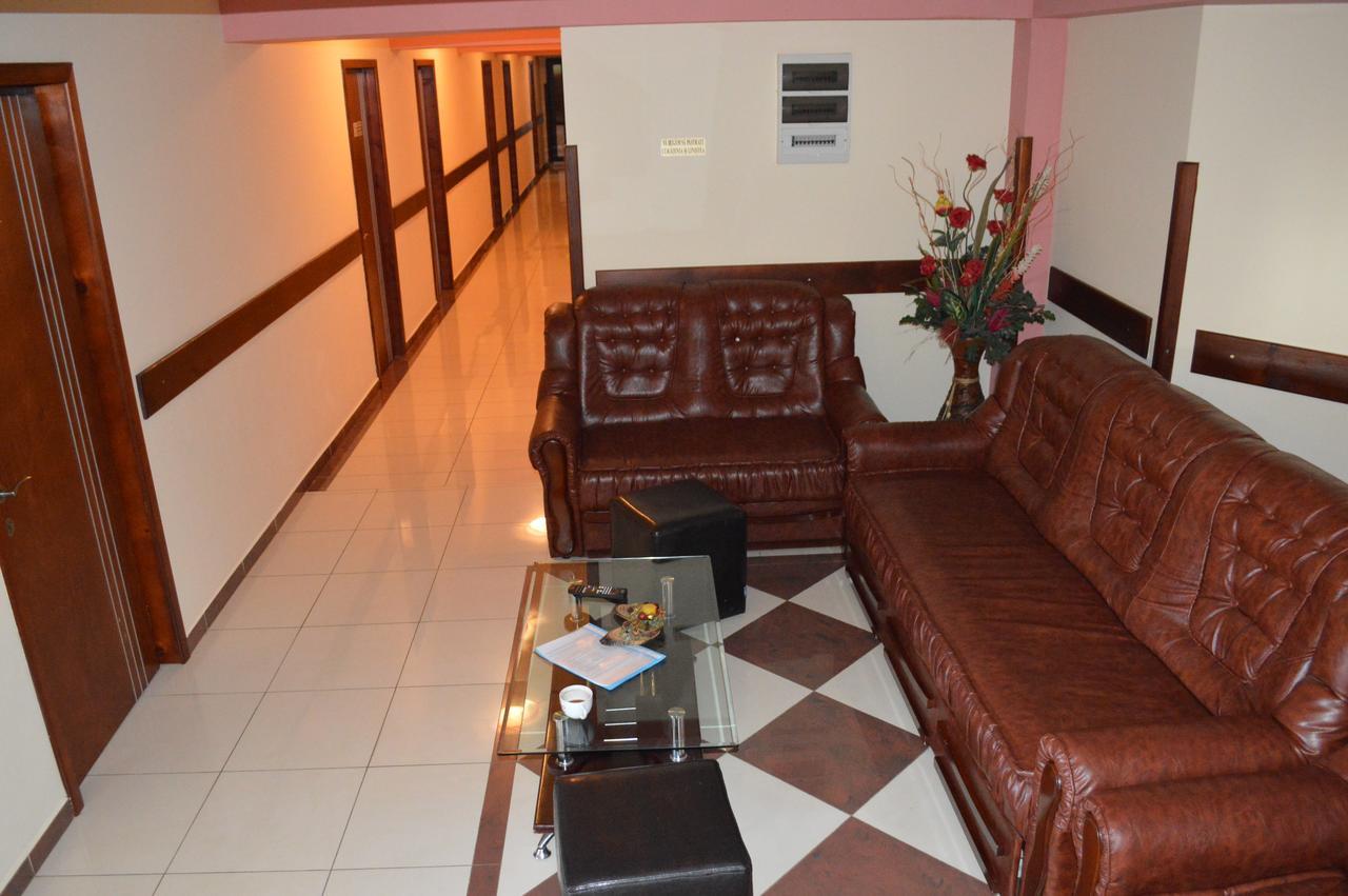 Hotel Martisorul Качика Экстерьер фото