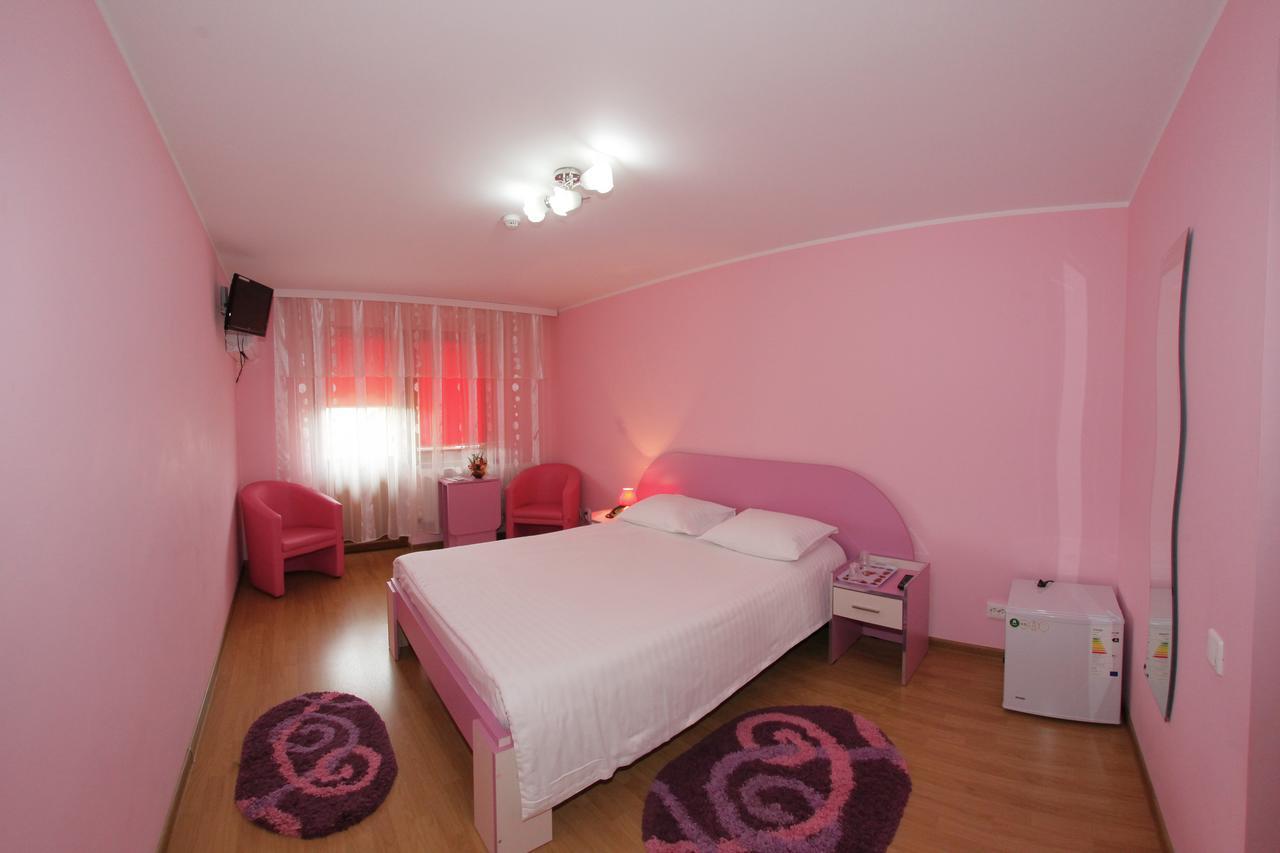 Hotel Martisorul Качика Экстерьер фото